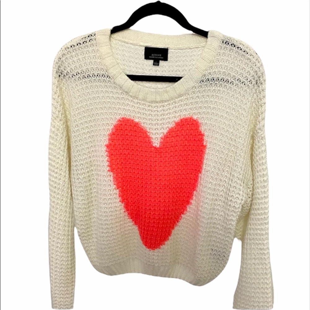 Comfy heart lightweight sweater